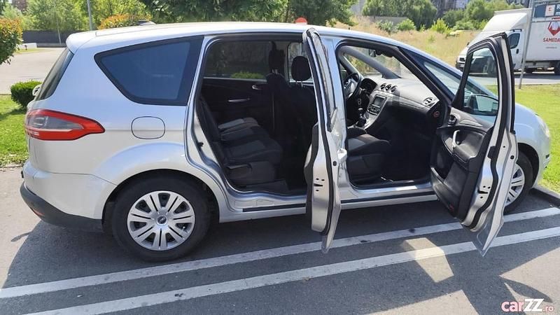 Second-hand Ford S-MAX S 143 CP (105 kW) 2011 Gri Monovolum