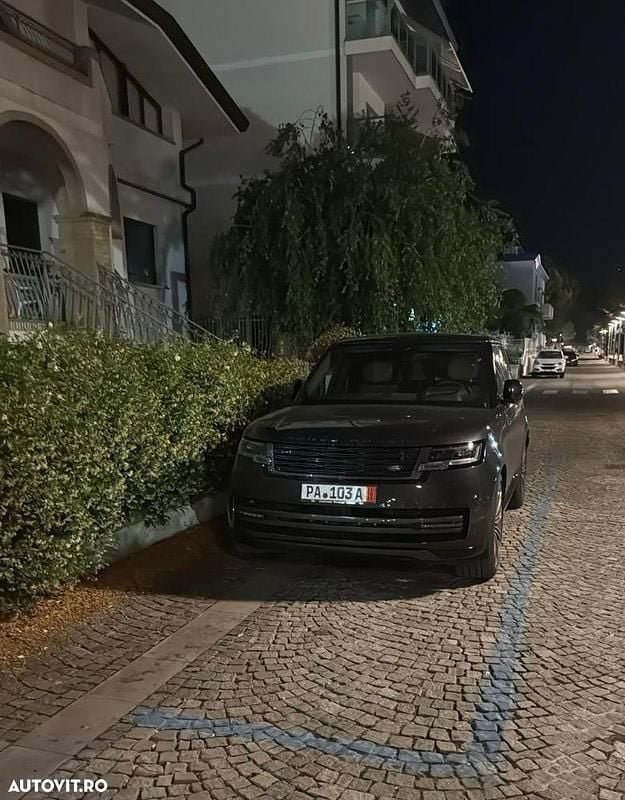 Culoarenegru Utilizat 2024 Land Rover Range Rover Autobiography SUV | 169.000 EUR - Imagine 1/4
