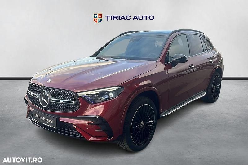 Culoarerosu Nouă 2025 Mercedes GLC300e AMG line SUV | 83.853 EUR (Preț OK) - Imagine 1/4