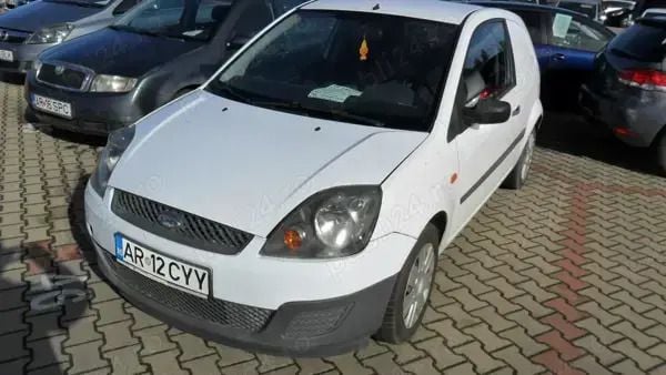 Utilizat 2009 Ford Fiesta Hatchback | 1.000 EUR (Super Preț) - Imagine 1/4