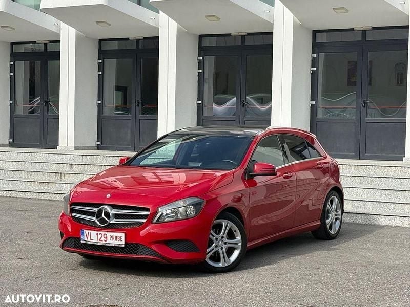 Second-hand Mercedes A180 Urban 109 CP (80 kW) 2014 Culoarerosu Berlinǎ