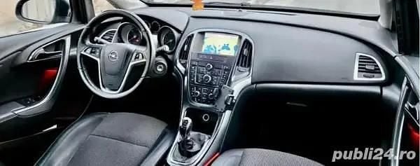 Utilizat 2013 Opel Astra Hatchback | 5.500 EUR (Preț OK) - Imagine 1/4