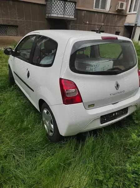 Utilizat 2009 Renault Twingo Hatchback | 3.000 EUR - Imagine 1/4