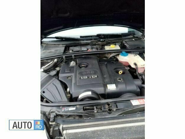 Second-hand Audi A4 120 CP (88 kW) 2005 Albastru marin Berlinǎ