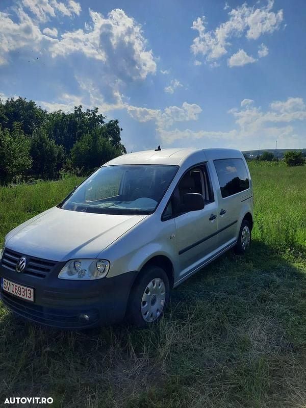 Gri Utilizat 2009 VW Caddy Monovolum | 5.700 EUR (Puțin scump) - Imagine 1/4