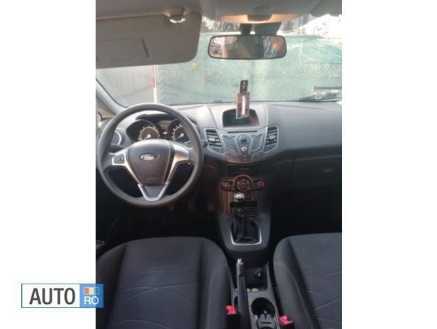Second-hand Ford Fiesta 100 CP (73 kW) 2015 Gri Hatchback