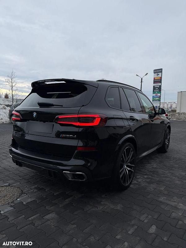 Second-hand BMW X5 Comfort Edition 400 CP (294 kW) 2020 Culoarenegru SUV