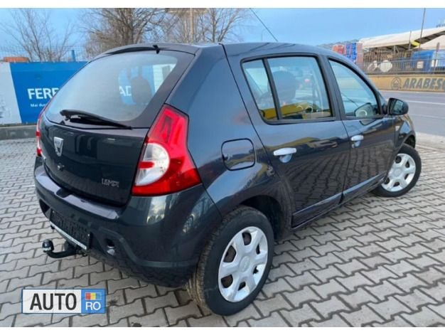 Utilizat 2010 Dacia Sandero Hatchback | 2.750 EUR (Preț OK) - Imagine 1/3