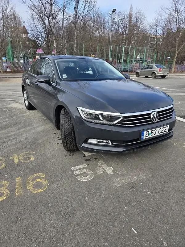 Second-hand VW Passat 150 CP (110 kW) 2018 Gri Berlinǎ