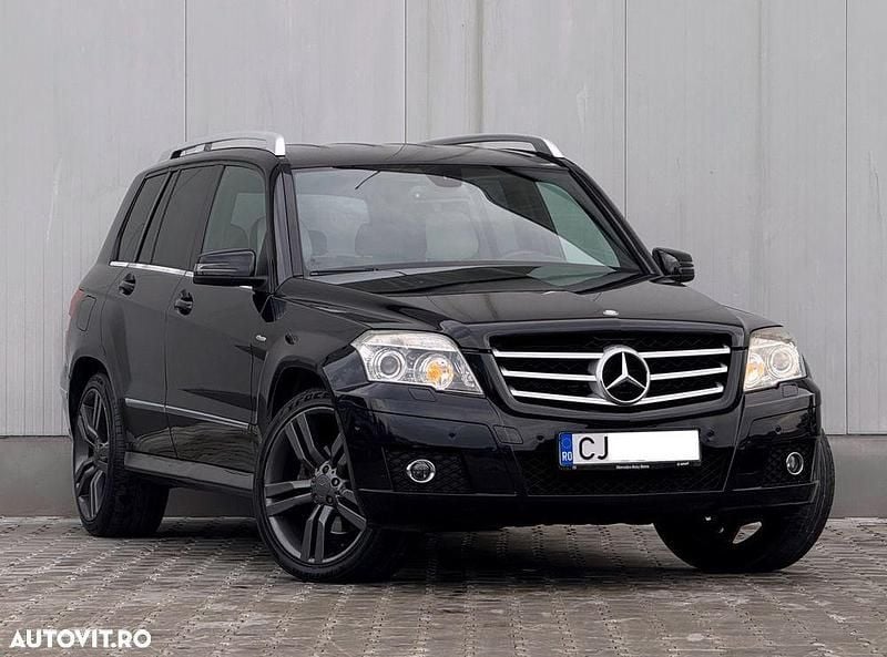 Culoarenegru Utilizat 2009 Mercedes GLK350 SUV | 9.900 EUR (Puțin scump) - Imagine 1/4