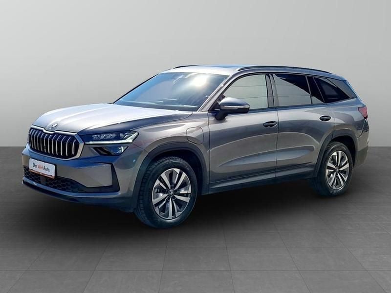Gri mediu normal Nouă 2025 Skoda Kodiaq Selection SUV | 51.500 EUR - Imagine 1/4