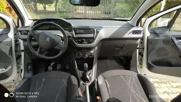 Utilizat 2013 Peugeot 208 Hatchback | 4.300 EUR (Preț bun) - Imagine 1/4
