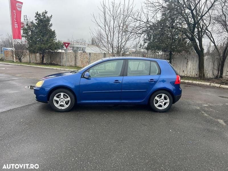 Second-hand VW Golf IV Goal 115 CP (84 kW) 2005 Culoarealbastru Hatchback