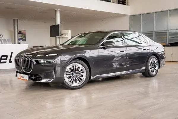 Second-hand BMW 740 300 CP (220 kW) 2024 Gri Berlinǎ