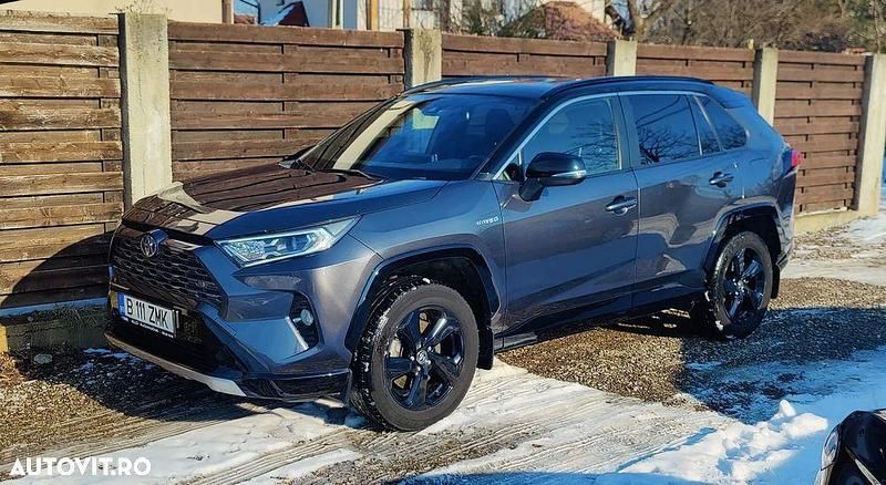 Second-hand Toyota RAV4 Hybrid 218 CP (160 kW) 2021 Culoaregri SUV
