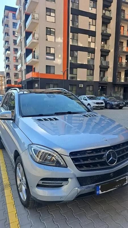 Utilizat 2014 Mercedes ML350 SUV | 18.000 EUR (Preț OK) - Imagine 1/4