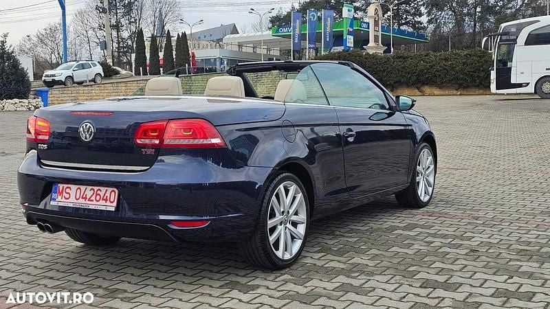 Second-hand VW Eos Exclusive 160 CP (117 kW) 2015 Culoarealbastru Cabrio
