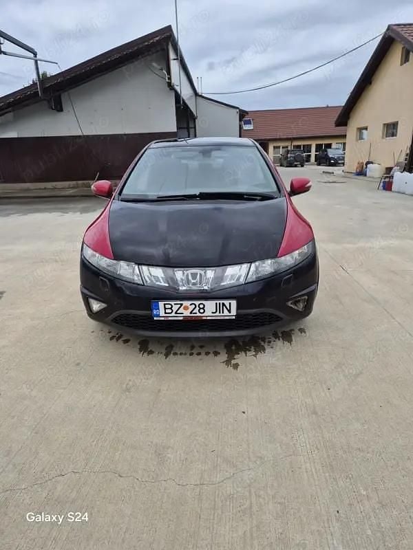 Rosu Utilizat 2006 Honda Civic Hatchback | 2.000 EUR (Preț OK) - Imagine 1/4