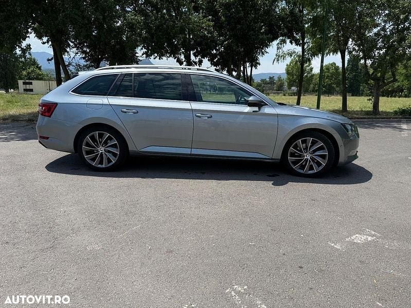 Culoaregri Utilizat 2016 Skoda Superb Style Break | 10.750 EUR (Preț OK) - Imagine 1/4