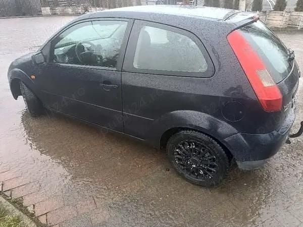 Second-hand Ford Fiesta 68 CP (50 kW) 2004 Hatchback