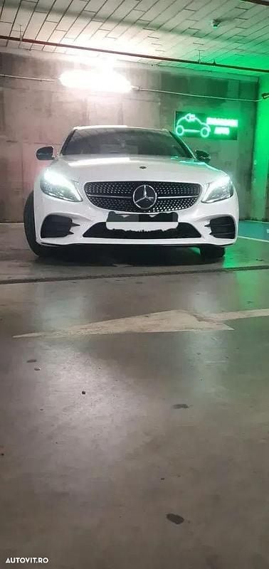 Alb Utilizat 2020 Mercedes C200 AMG line | 22.490 EUR (Puțin scump) - Imagine 1/4