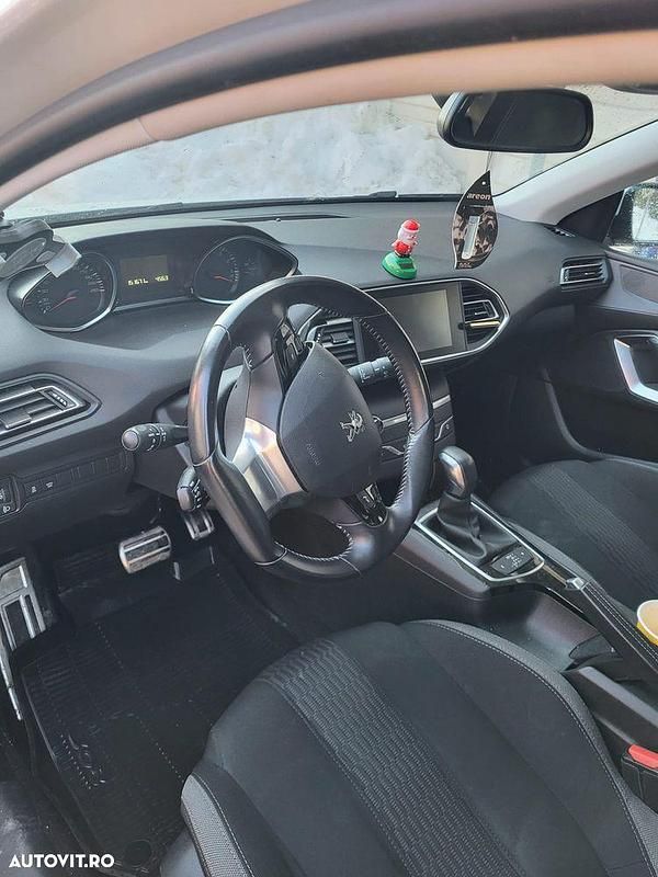 Second-hand Peugeot 308 Allure 130 CP (95 kW) 2016 Culoarealb Break