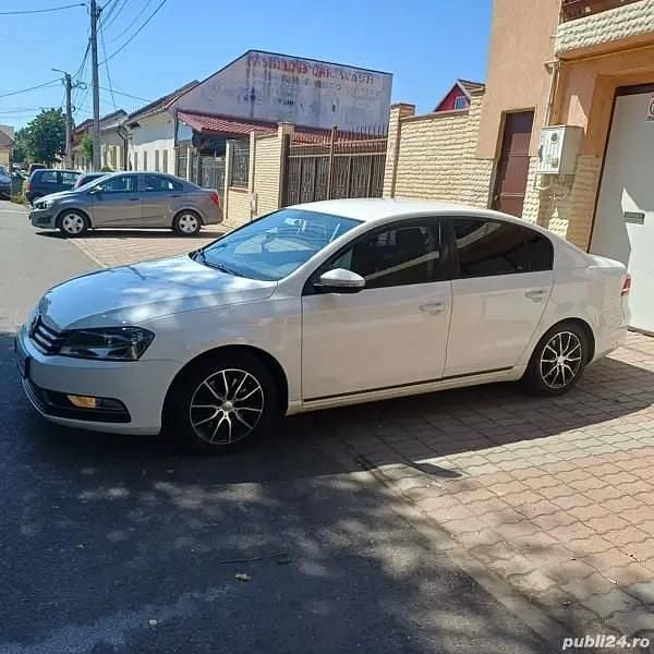 Utilizat 2013 VW Passat Berlinǎ | 6.990 EUR (Preț OK) - Imagine 1/4