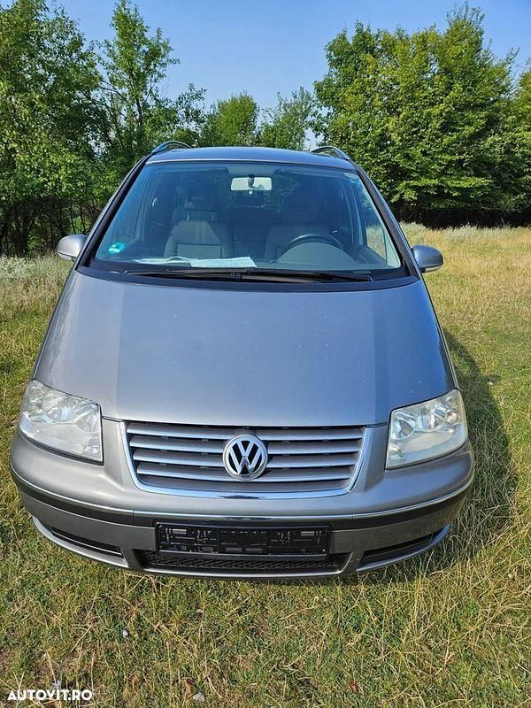Gri Utilizat 2005 VW Sharan Goal Monovolum | 2.950 EUR (Preț OK) - Imagine 1/4