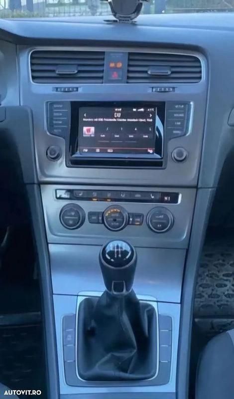 Culoarenegru Utilizat 2014 VW Golf VII Comfortline Break | 6.999 EUR (Preț OK) - Imagine 1/4