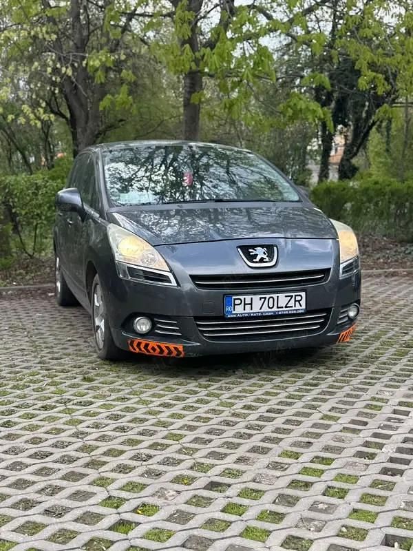 Utilizat 2010 Peugeot 5008 Monovolum | 2.300 EUR - Imagine 1/4