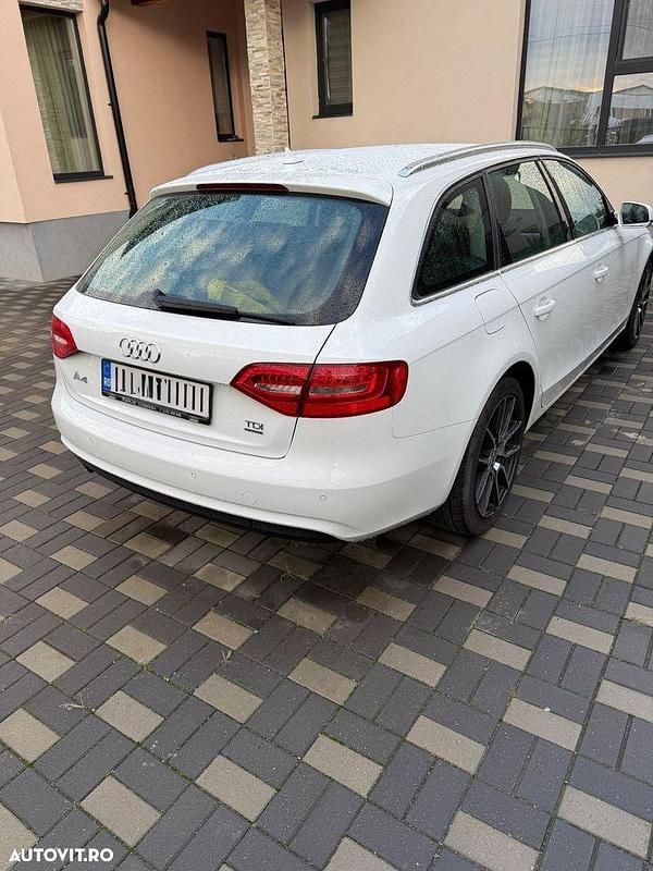 Second-hand Audi A4 Ambiente 177 CP (130 kW) 2014 Culoarealb Break
