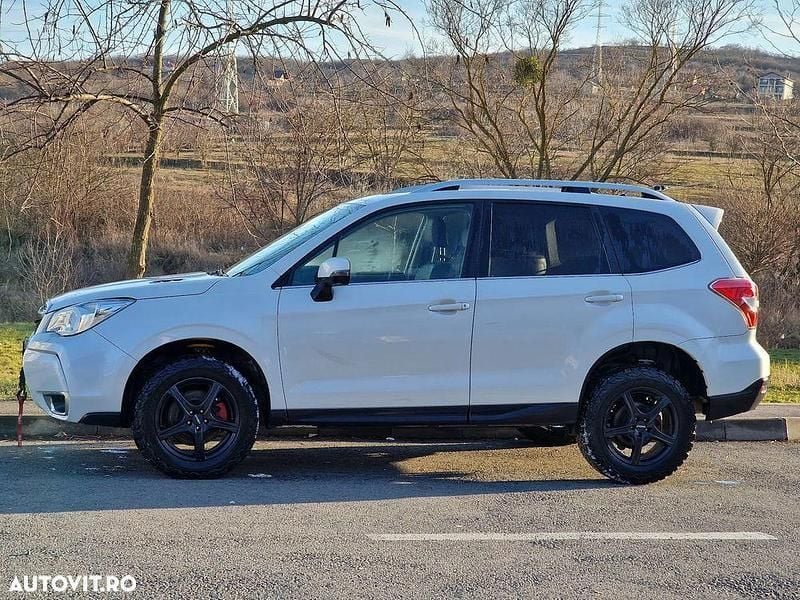 Alb Utilizat 2014 Subaru Forester Platinum SUV | 19.900 EUR - Imagine 1/4