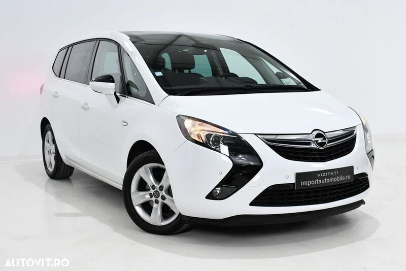 Second-hand Opel Zafira Tourer Innovation 130 CP (95 kW) 2013 Alb Monovolum