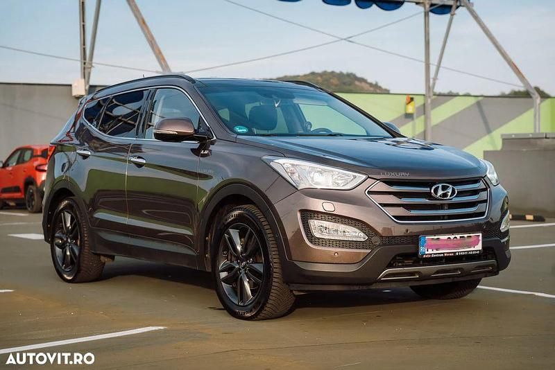 Culoaremaro Utilizat 2014 Hyundai Santa Fe Premium SUV | 12.900 EUR (Preț OK) - Imagine 1/4