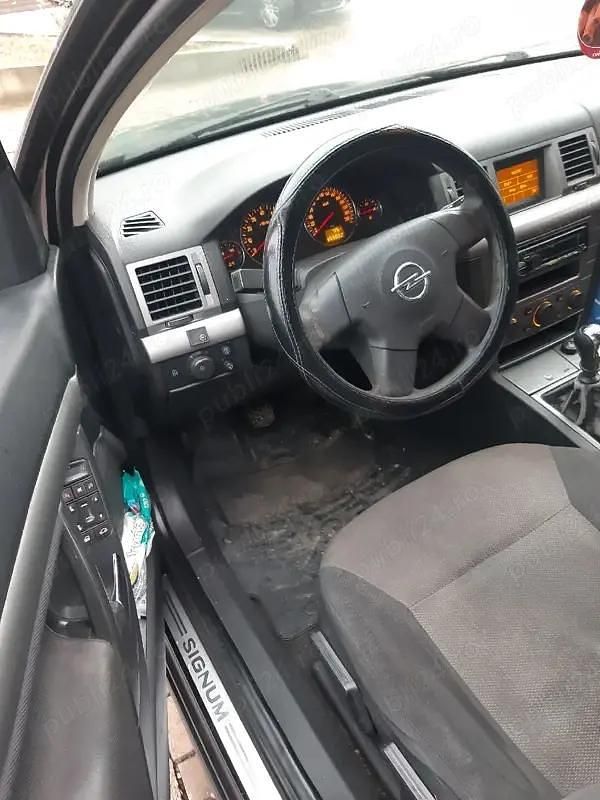 Second-hand Opel Vectra 200 CP (147 kW) 2004 Hatchback