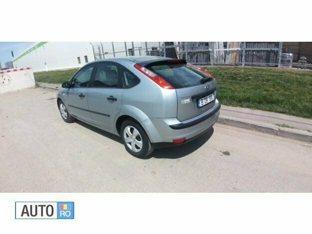 Second-hand Ford Focus 85 CP (62 kW) 2005 Gri Hatchback