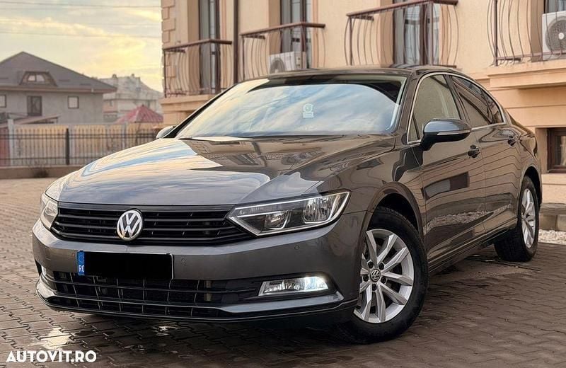 Culoaregri Utilizat 2017 VW Passat Berlinǎ | 11.850 EUR (Super Preț) - Imagine 1/4