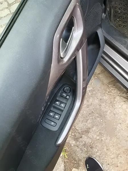 Second-hand Peugeot 2008 99 CP (72 kW) 2016 Gri SUV