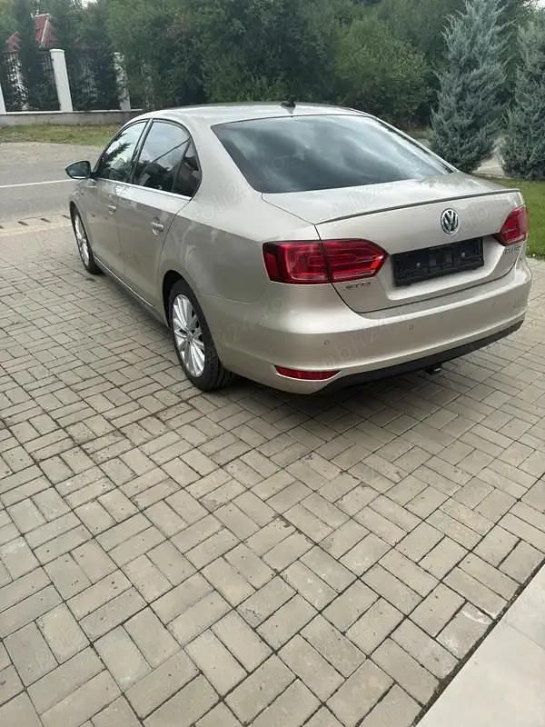 Second-hand VW Jetta 150 CP (110 kW) 2014 Berlinǎ