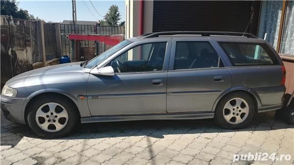 Second-hand Opel Vectra 2001 Gri Berlinǎ