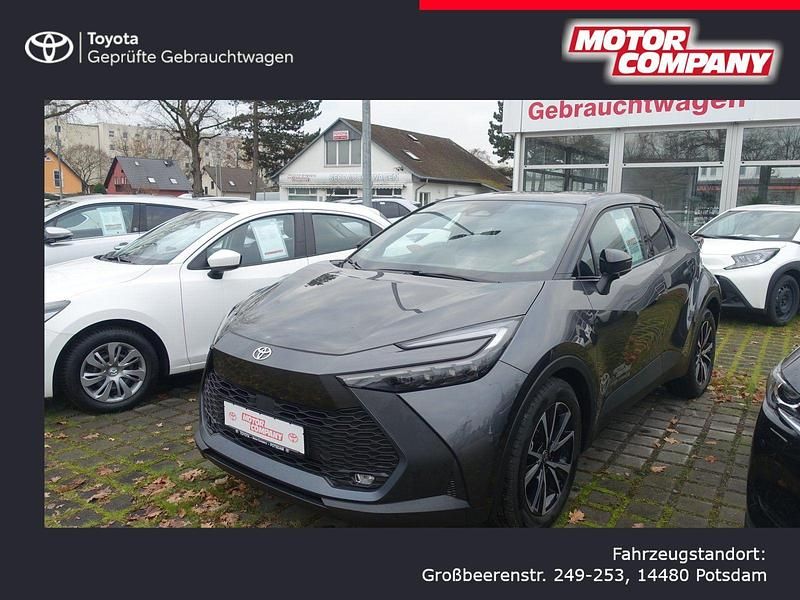 Utilizat 2024 Toyota C-HR Team SUV | 34.486 EUR - Imagine 1/1