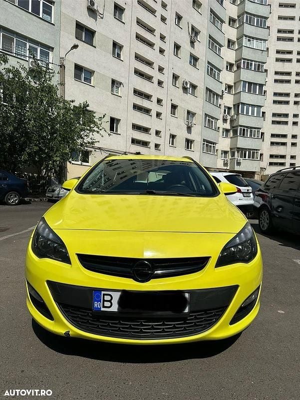 Culoaregalbeuriu Utilizat 2016 Opel Astra Dynamic Hatchback | 4.000 EUR (Super Preț) - Imagine 1/4
