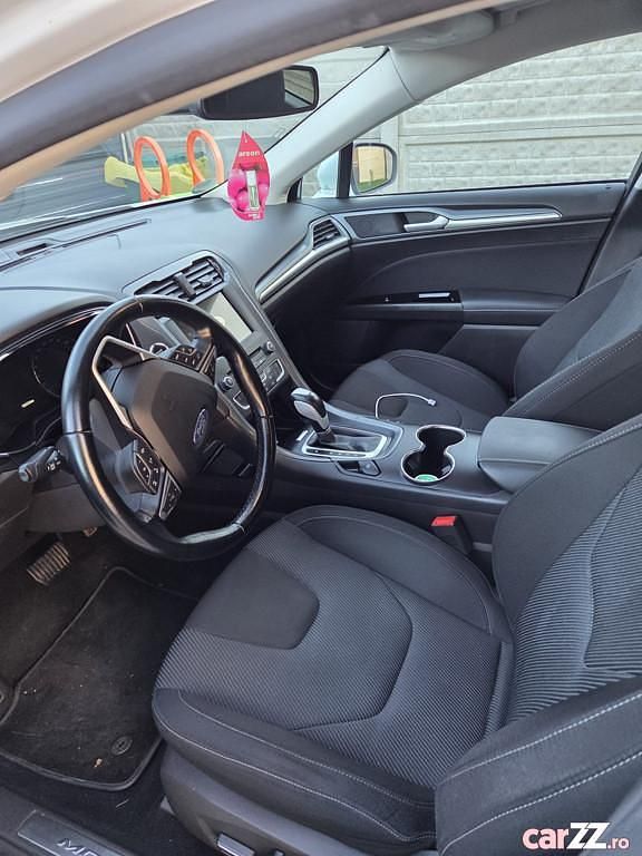 Second-hand Ford Mondeo 150 CP (110 kW) 2018 Berlinǎ