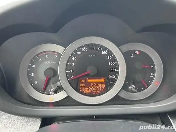 Utilizat 2007 Toyota RAV4 SUV | 4.000 EUR (Preț OK) - Imagine 1/4
