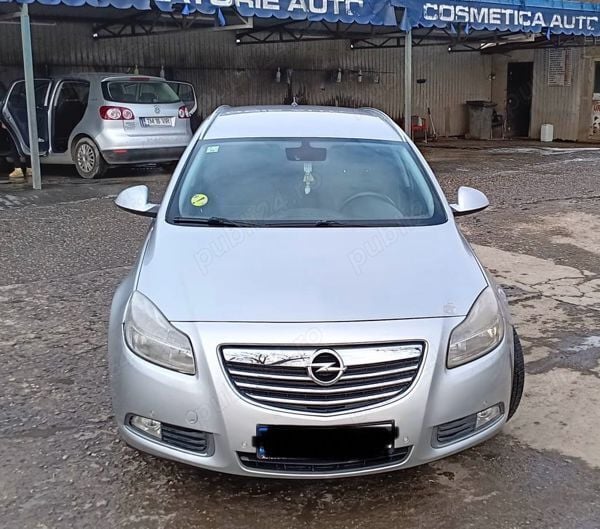 Second-hand Opel Insignia 131 CP (96 kW) 2012 Gri Break