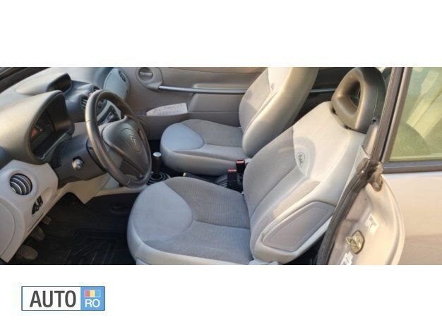 Second-hand Citroën C3 73 CP (53 kW) 2004 Bej Hatchback