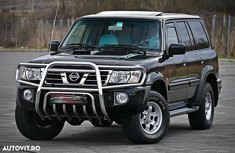 Negru Utilizat 2003 Nissan Patrol SUV | 13.999 EUR (Scump) - Imagine 1/4