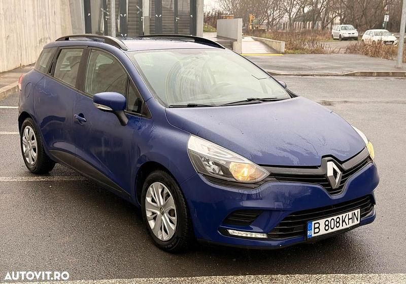 Second-hand Renault Clio GrandTour Life 75 CP (55 kW) 2018 Culoarealbastru Break