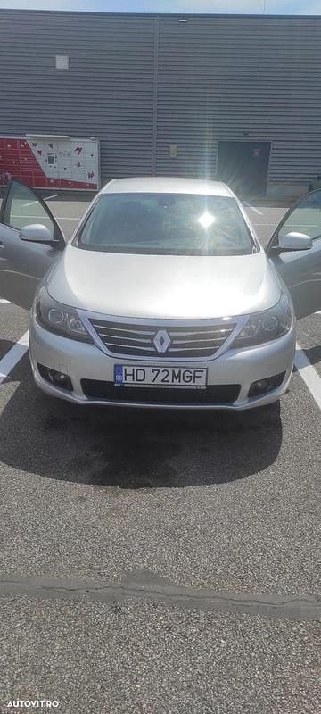 Culoaregri Utilizat 2011 Renault Latitude Berlinǎ | 4.850 EUR (Preț OK) - Imagine 1/4