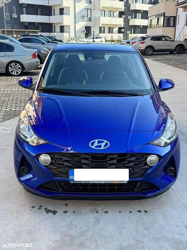 Second-hand Hyundai i10 Comfort 67 CP (49 kW) 2021 Culoarealbastru Hatchback